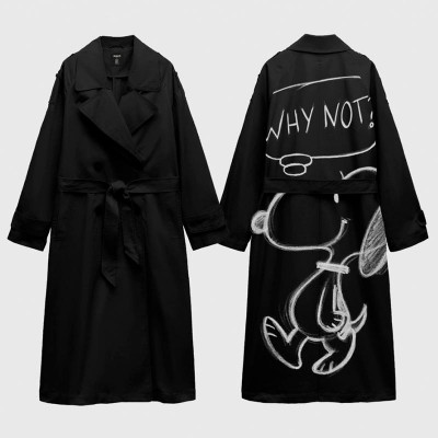 GABARDINA NEGRA SNOOPY