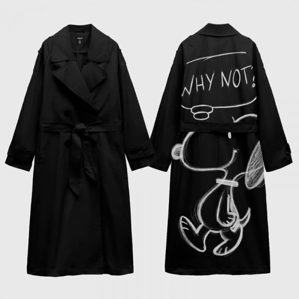 GABARDINA NEGRA SNOOPY
